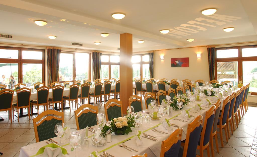 Hotel Gasthof Nindler Steindorf am Ossiacher See Esterno foto